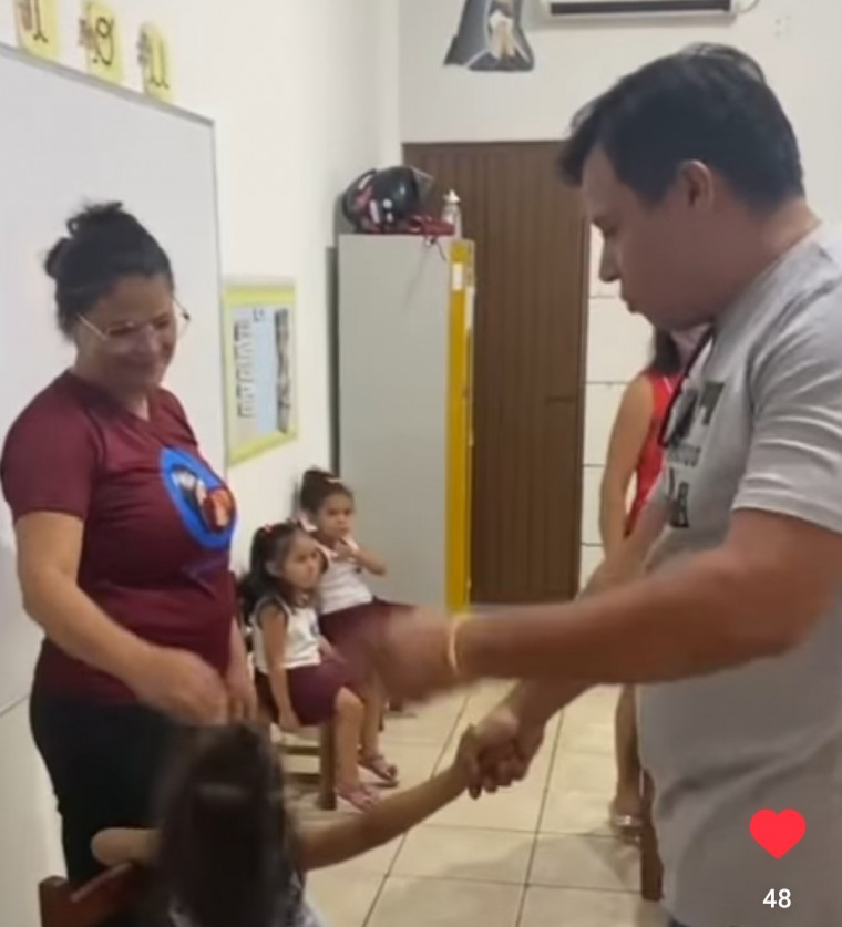 Vereador Claudiel Santos visita escola e creche de Araguaína para ouvir demandas da Educação
