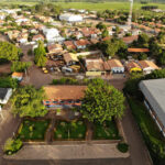 Suplente de vereador é flagrado pela esposa na cama com enteada de 12 anos em Augustinópolis