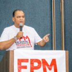 Senador Eduardo Gomes se une a prefeitos em protesto contra quedas e atrasos de recursos federais