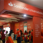 Santander Universidades abre 50 mil bolsas de estudo na área de programação e tecnologia