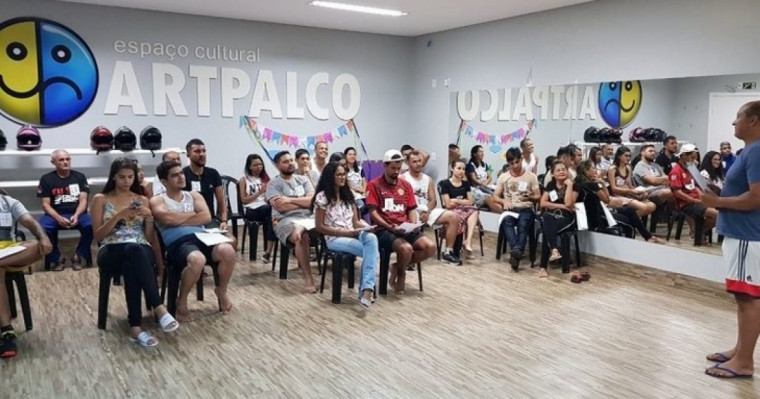 Instituto Social Cultural oferece cursos gratuitos de teatro, violão e leitura em Araguaína
