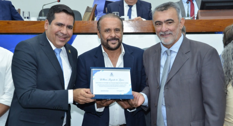 Deputado homenageia empresário de Araguaína e destaca olhar humano: 'tem um coração grande'
