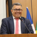 Vereador Folha propõe uso de semáforos movidos à energia solar, mais eficientes e econômicos