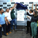 Moradores de vila antiga e esquecida recebem asfalto e regularização de imóveis em Araguaína