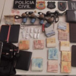Operação conjunta desarticula rinha de galos, apreende dinheiro vivo e drogas com adolescente
