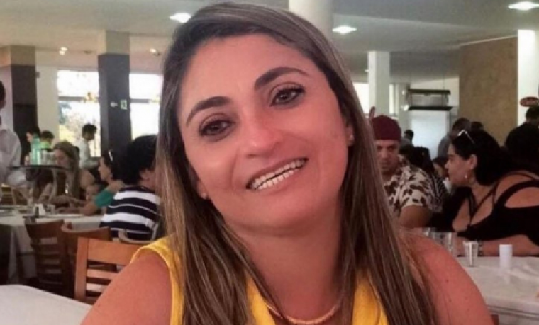 Após polêmicas, escola recebe oficialmente o nome de Márcia Barbosa Castro, irmã do governador