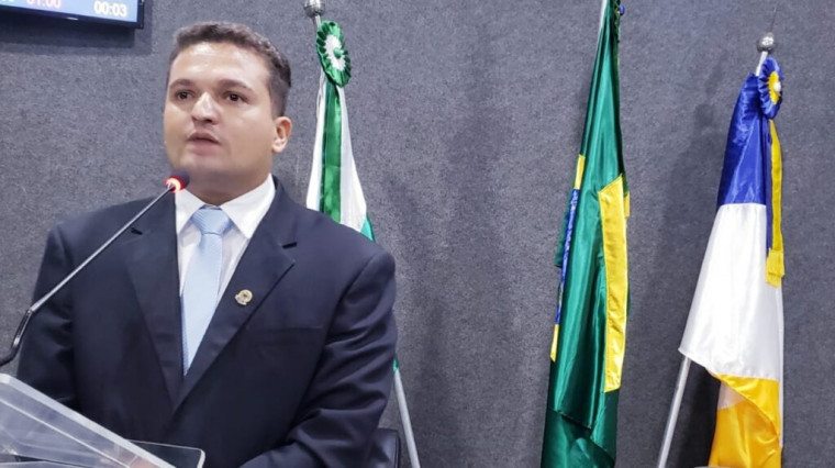 A convite do governador, Saboinha Jr se filia ao Republicanos para disputar Prefeitura de Guaraí