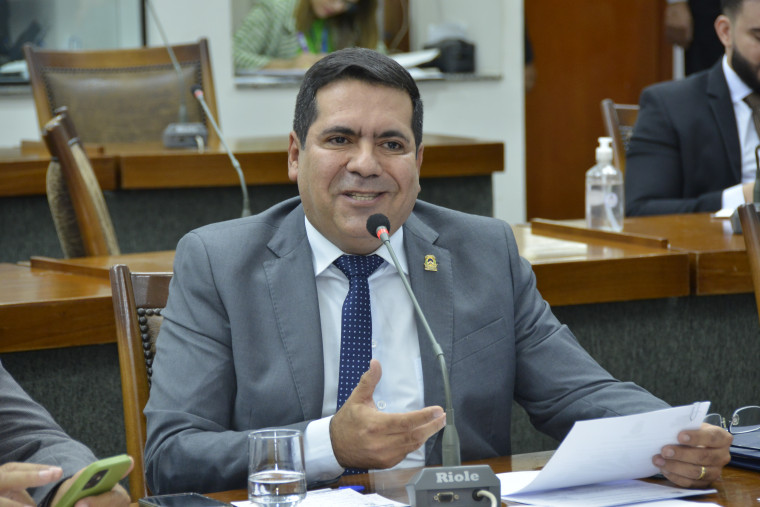 Leis do deputado Marcus Marcelo são sancionadas pelo governador e entram em vigor; veja quais