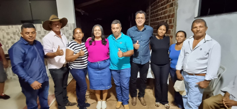 Com apoio de deputado, servidora pública oficializa pré-candidatura a prefeita de Rio dos Bois