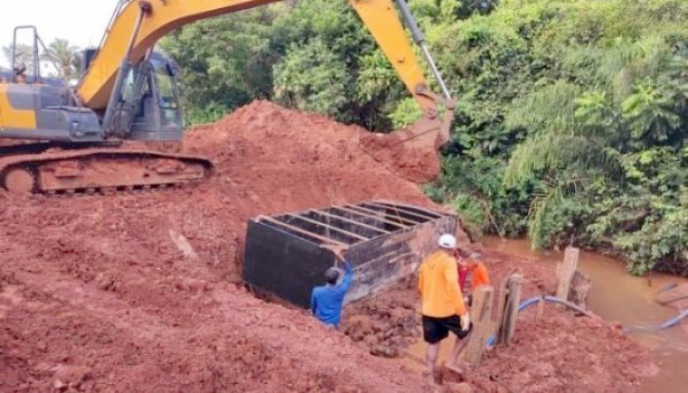Ponte de concreto está sendo construída na TO-210 no trecho que liga Tocantinópolis até Nazaré