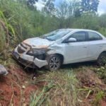 Policial aposentado é empurrado de ponte e atingido por pedrada na cabeça; suspeitos são presos