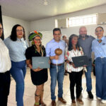 Notebooks começam a ser entregues nas regionais de Educação para profissionais de 502 escolas
