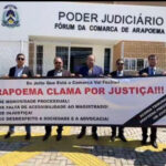 Advogados protestam em frente ao Fórum de Arapoema contra lentidão processual e injustiças