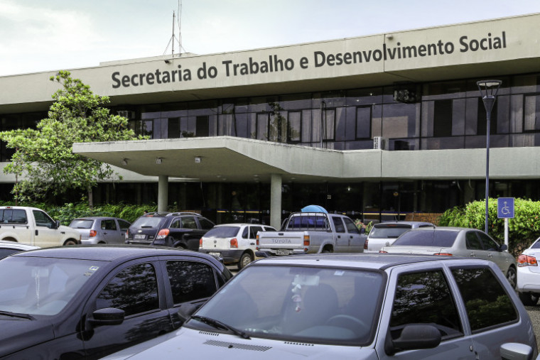 Acordo inédito prevê implantação de 8 centros de alta e média complexidade no interior do Estado