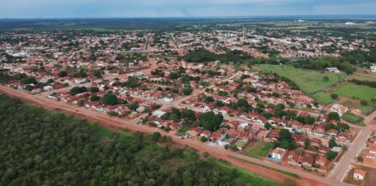 Traficante que chamou 3 menores para matar homem por causa de dívida é condenado a 21 anos