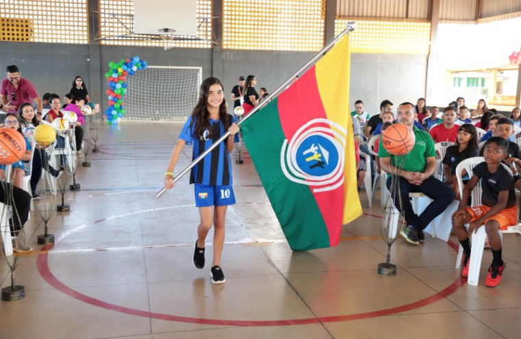 Mais de 2 mil alunos da rede pública e servidores disputam Jogos da Integração em Araguaína