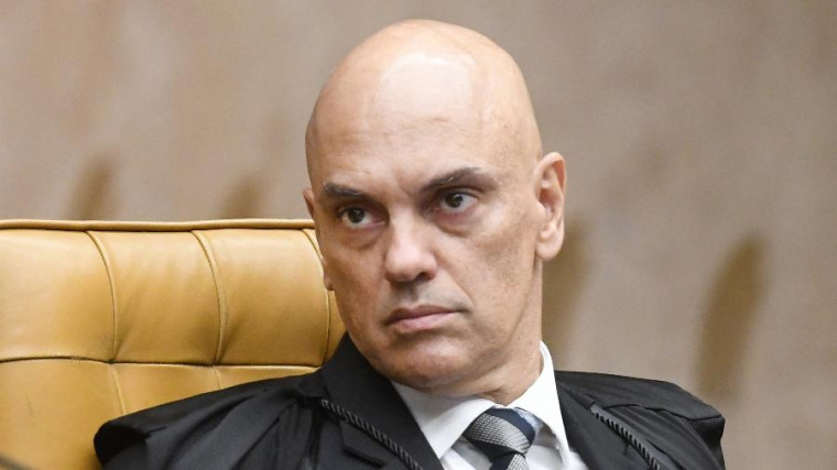 Médica do Tocantins faz pedido a Alexandre de Moraes para retirada de tornozeleira de paciente