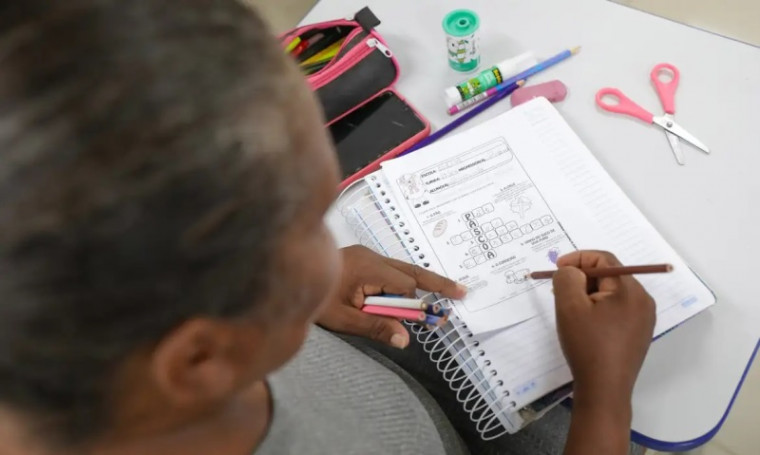 Analfabetismo: 105 mil pessoas ainda não sabem ler e escrever um bilhete simples no Tocantins
