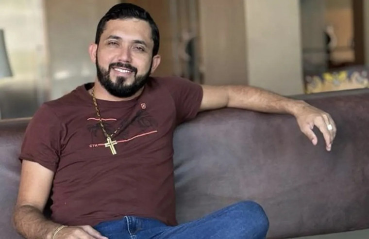 Com sucesso nos palcos e trabalho social, Flaguim Moral é incentivado a entrar na política