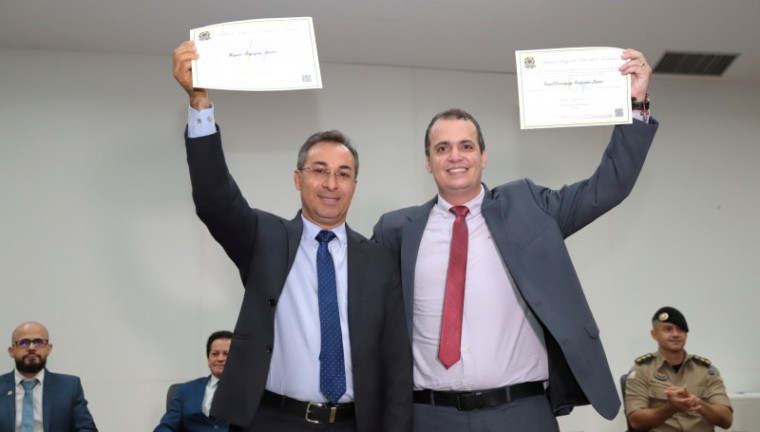 Prefeito, vice, 19 vereadores e suplentes são diplomados para mandato até 2028 em Araguaína