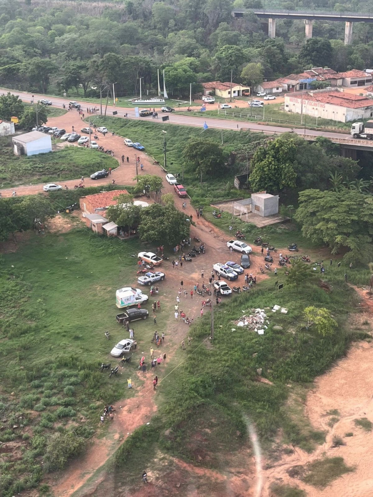 Localizado motorista de carreta com defensivos agrícolas; cargas de ácido sulfúrico estão intactas