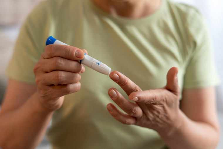 Descubra quais são os primeiros sintomas de uma pessoa com diabetes