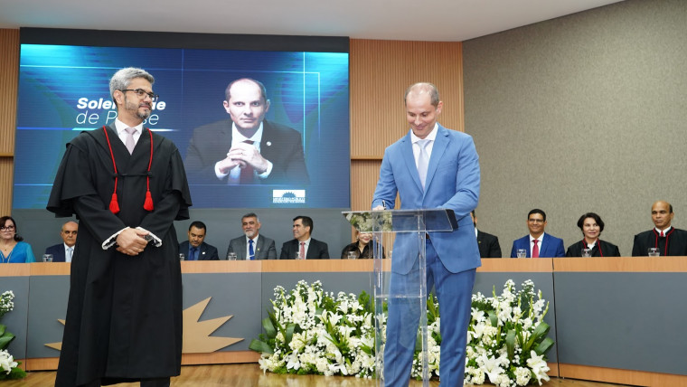 Novo procurador-geral de Justiça toma posse e promete diálogo respeitoso e aberto; veja perfil