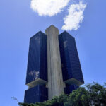 Selic sobe para 12,25%: surpresa no mercado financeiro e alerta para o setor produtivo
