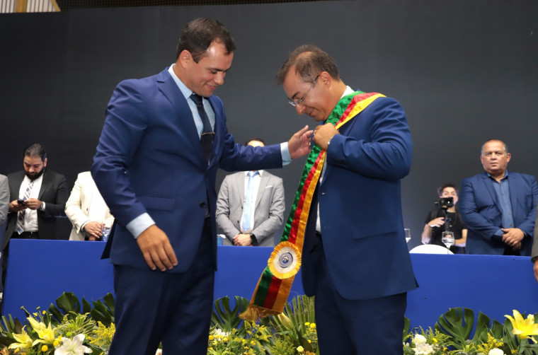 Empossado, Wagner cobra olhar estratégico dos governos federal e estadual para Araguaína