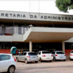 Governo do Estado exonera mais de 200 servidores comissionados com uma única canetada