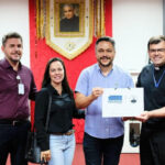 Presidente da Câmara, Max Fleury, visita HDO e coloca Legislativo à disposição do hospital