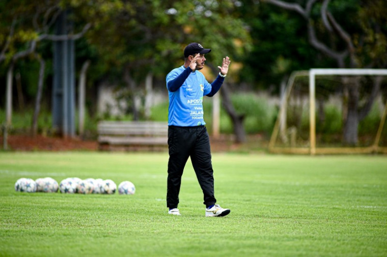 Com passagem pelo Corinthians, técnico do Batalhão FC mira campanha sólida no Tocantinense