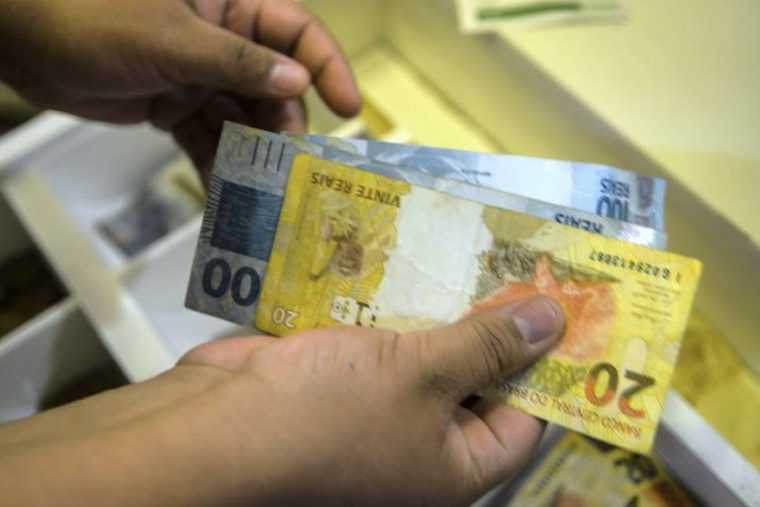 Mais de 11 mil trabalhadores do Tocantins já fizeram empréstimos por meio do FGTS