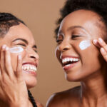 A revolução do skincare no Brasil: mais que tendência, um aliado para a autoestima