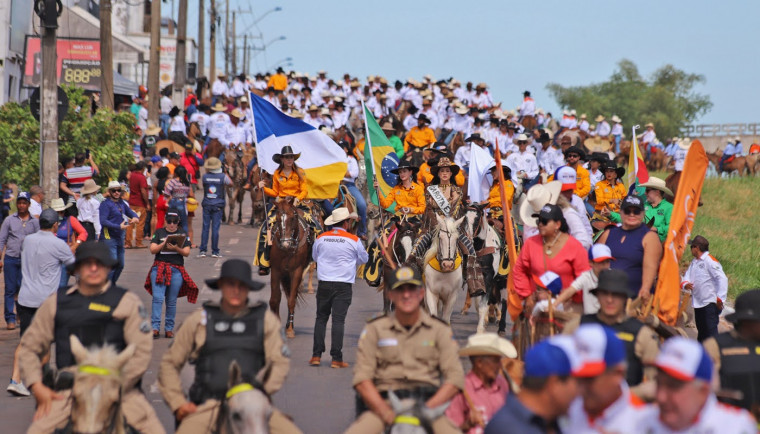 Com início de feiras agropecuárias, cavalgadas e tropeadas, Adapec orienta organizadores