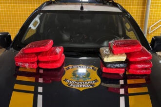Viagem suspeita termina com prisão e apreensão de 13 kg de Skunk na BR-153, em Araguaína