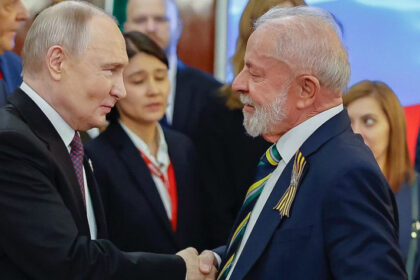 Lula recebe telefonema de Putin e conversa dura 40 minutos; veja os assuntos tratados