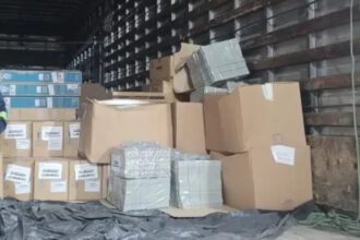Motorista desviou rota para furtar parte de carga de eletrônicos avaliada em R$ 952 mil, diz polícia