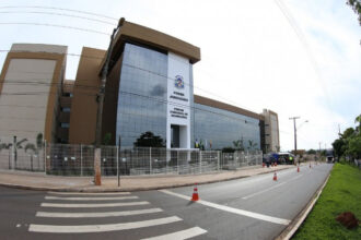 Justiça manda desocupar e demolir construções em área com 180 famílias em Araguaína