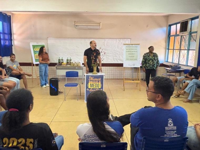 Escola inspira estudantes a superar barreiras e transformar desafios em oportunidades