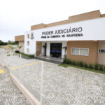 Mulher que matou marido com 10 facadas sentará no banco dos réus com irmão e amigo