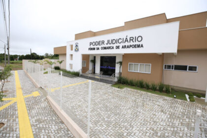 Mulher que matou marido com 10 facadas sentará no banco dos réus com irmão e amigo