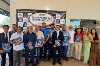 Pré-candidato a federal, André Luiz reforça papel de vereadores na 1ª Caravana do Legislativo