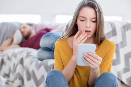 Desconfiança no relacionamento? Saiba como perceber uma possível traição e agir com equilíbrio