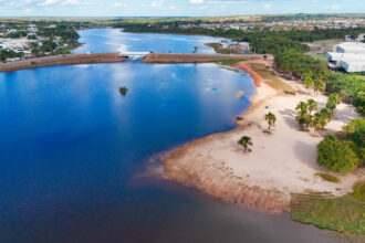 Prainha da Via Lago receberá reforço na segurança e controle de veículos e embarcações