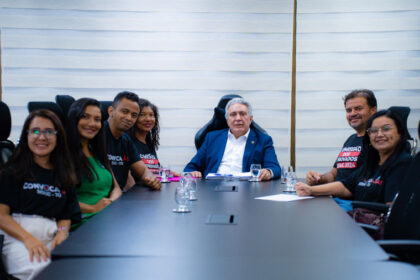 Comissão de Aprovados da Seduc é recebida por Laurez e pede prorrogação de concurso