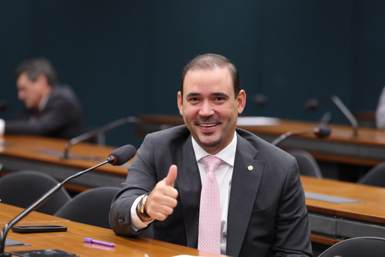 Vicentinho Júnior é indicado como relator setorial do Ministério do Esporte na LOA 2026