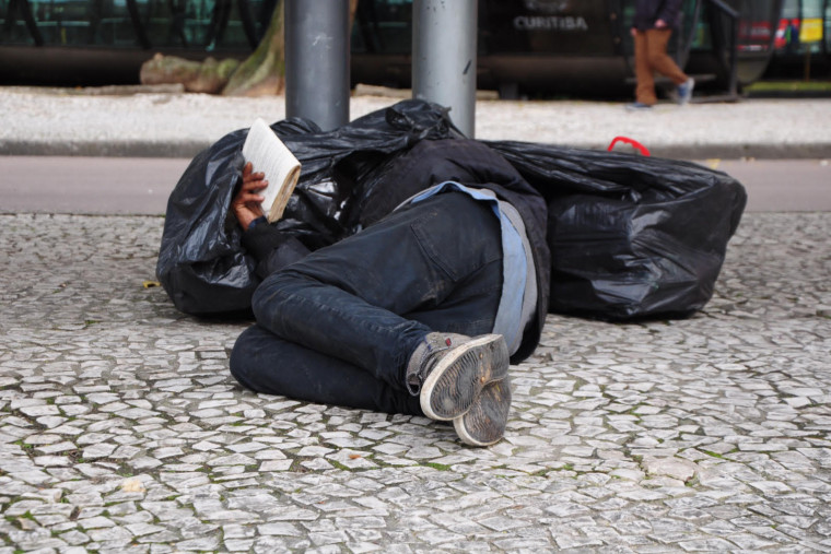 Projeto de Marcus Marcelo reserva vagas de emprego para pessoas em situação de rua