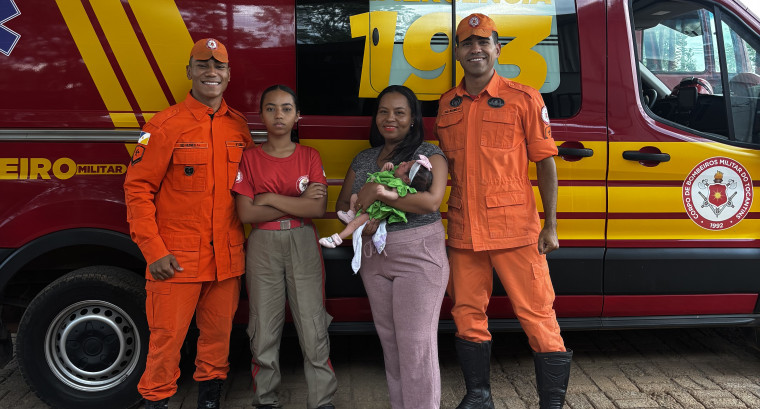 Menina de 13 anos salva irmã recém-nascida com técnica aprendida no Bombeiro Mirim